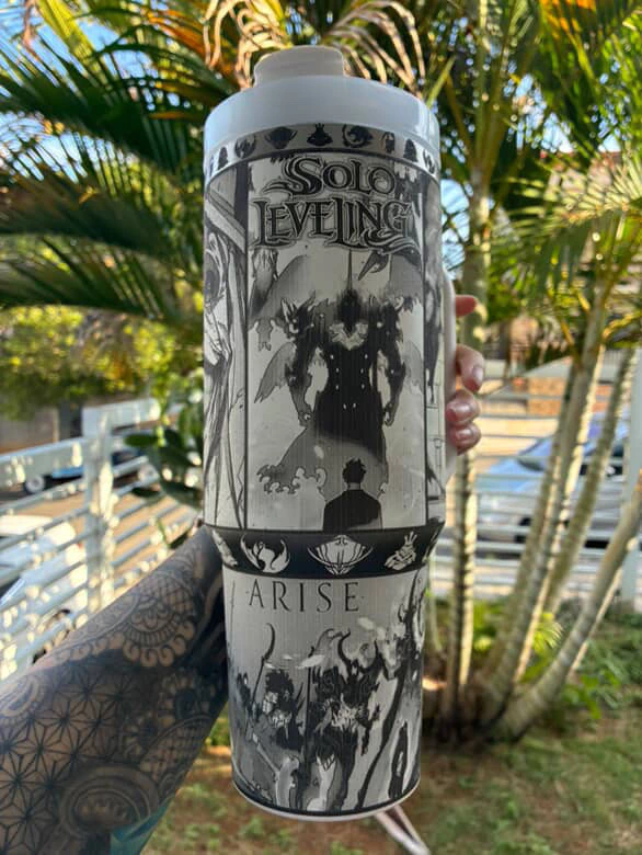 Caneca Térmico 1200L personalizado em 360 graus Solo Leveling - Imagem 4