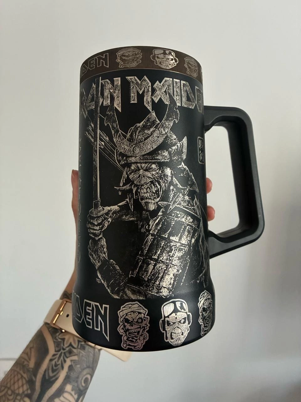 Caneca Térmica Personalizada em 360 graus - (Iron Maiden3)-710ml